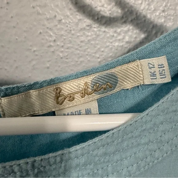 Boden blue embroidered blouse size 8 - Picture 3 of 7